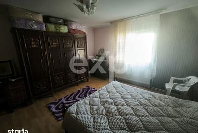 Casă cu 6 camere cu Teren 42021 Mp în Trivale
