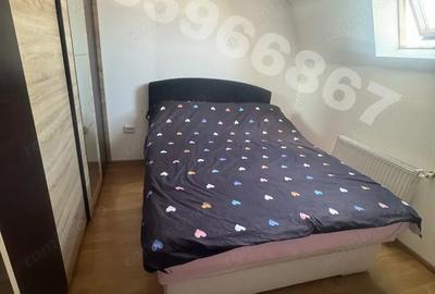 Apartament cu 3 camere semidecomandat în Girocului - 1