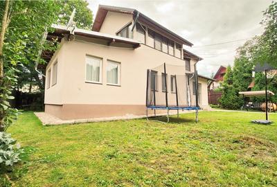 Vila 5 Camere, Complet Mobilata Si Utilata, Azuga, Teren 500 mp