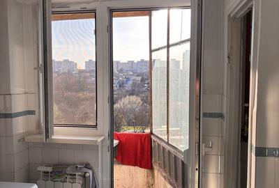 Apartament cu 3 camere decomandat în Central - 8