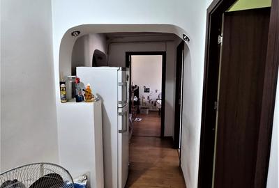 Apartament cu 3 camere decomandat în Central - 7