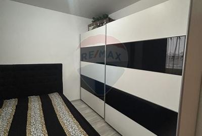 Apartament 3 camere de închiriat bloc nou lift în zona ultra Central - 9