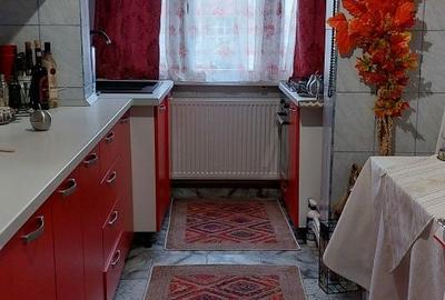 Apartament cu 3 camere decomandat în Central - 1