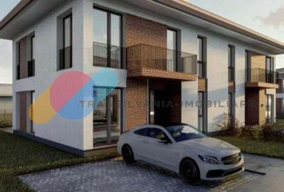 Duplex cu 4 camere cu Canalizare în Chinteni - 1