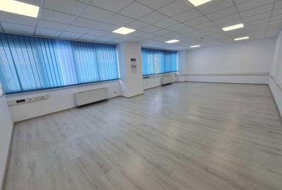 Spațiu comercial, de 60 mp, în Central