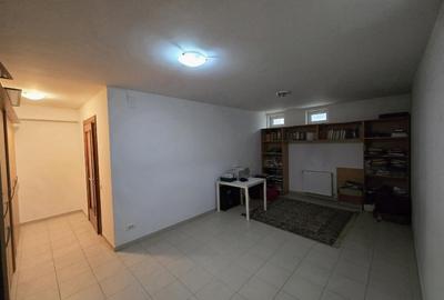 Apartament pe 2 etaje si curte de 187 mp HERASTRAU - 18