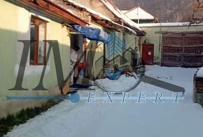 Casă cu 4 camere cu Teren 731 Mp în Central - 6