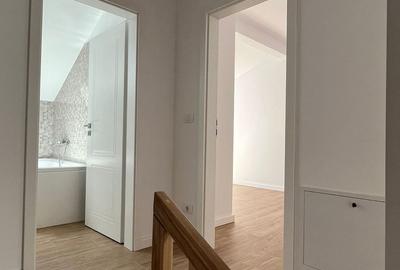 Triplex modern, între Calea Circumvalațiunii și Bulevardul Cetății - 12