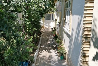 Casă cu 5 camere în Rachelu - 9