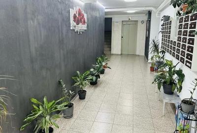 Apartament cu 3 camere decomandat în Apărătorii Patriei - 9