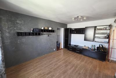 Apartament cu 2 camere semidecomandat, mobilat în Drumul Taberei
