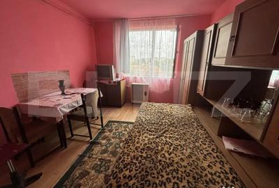 Garsonieră, mobilată în Micro 15