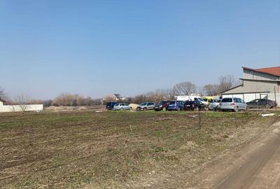 Teren de 2000 mp, în Exterior Vest - 1