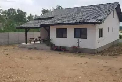 Casă cu 6 camere în Obreja - 7