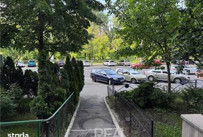 Apartament cu 4 camere decomandat în Tineretului - 1