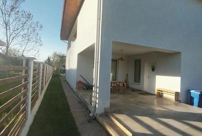 Casă cu 6 camere cu Teren 894 Mp în Berceni - 1