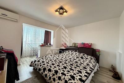 Apartament cu 3 camere decomandat, mobilat în Lunei