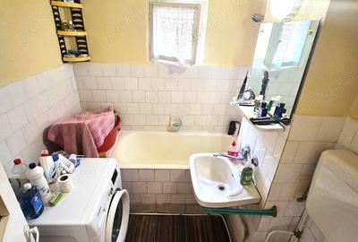 Apartament cu 3 camere decomandat în Micro 17 - 8