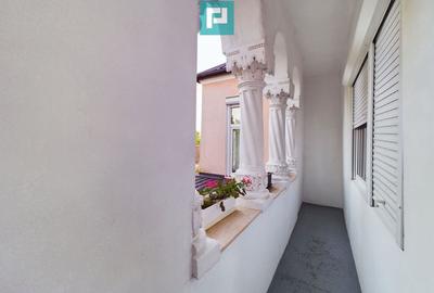 Casă cu 8 camere cu Teren 720 Mp în Chișineu-Criș - 1