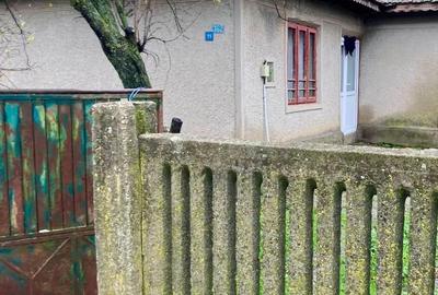 Casă cu 3 camere în Fântânele