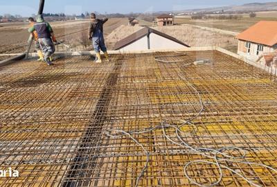 Casă cu 5 camere cu Teren 800 Mp în Central - 9