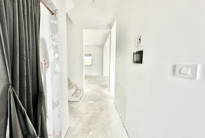 Duplex cu 4 camere cu Canalizare în Moșnița Veche - 8