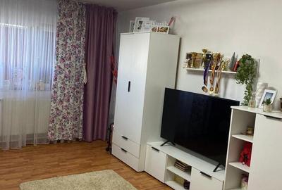 Apartament cu 4 camere decomandat în Central - 1