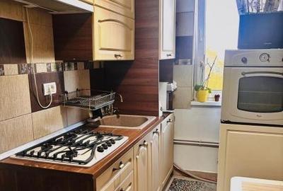 Ultracentral , Str. Traian , 2 Camere decomandate, 54 mp , 2 Balcoane , 5/10 - 2