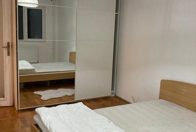 Apartament cu 3 camere semidecomandat, mobilat în Favorit - 1
