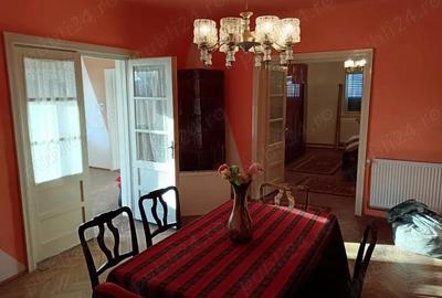 Casă cu 4 camere cu Teren 741 Mp în Central - 6