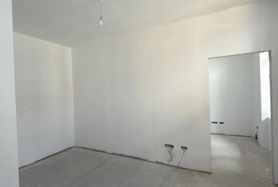 Casă cu 3 camere cu Teren 290 Mp în Central - 1
