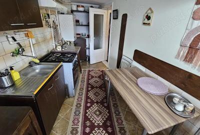 Casă cu 6 camere cu Teren 300 Mp în Central - 1