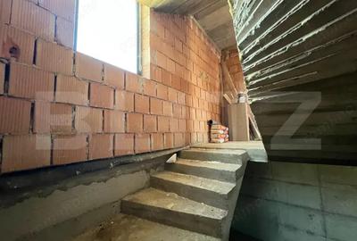 Casă cu 4 camere cu Teren 555 Mp în Central - 15