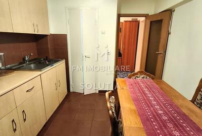 Apartament cu 5 camere decomandat în Traian - 4