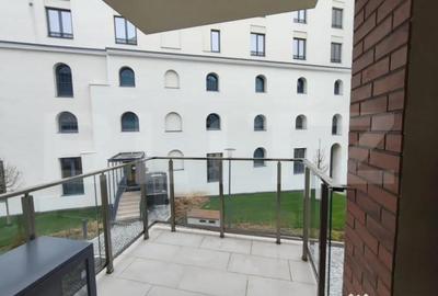 Garsonieră decomandată în Central