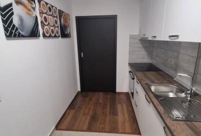 Garsonieră decomandată în 13 Septembrie