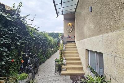 Apartament cu 4 camere decomandat, mobilat în Bălcescu - 12