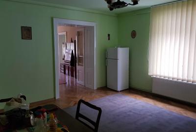 Apartament cu 2 camere decomandat în Central - 4