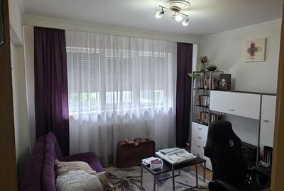 Apartament cu 4 camere decomandat în Central - 1