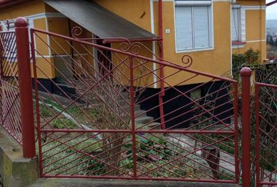 Casă cu 3 camere în Târnăveni - 1