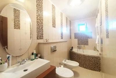 Apartament cu 3 camere decomandat în Central - 2