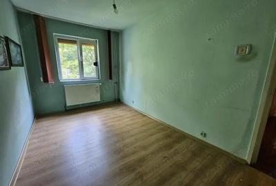 Apartament cu 4 camere în Circumvalațiunii