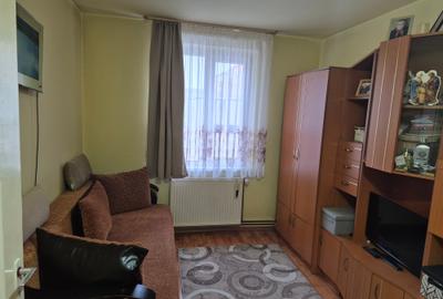 Apartament 3 camere decomandat etaj1 - 5
