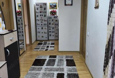 Apartament cu 3 camere decomandat în Ultracentral