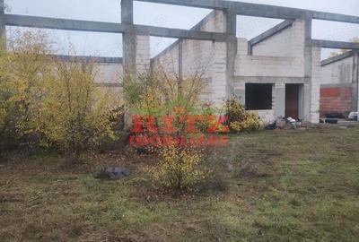 Spațiu comercial, de 300 mp, în Central - 1