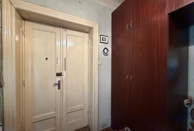 Apartament cu 2 camere semidecomandat, mobilat în 1 Mai - 8
