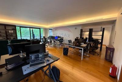 Apartament cu 3 camere semidecomandat în Primăverii - 1