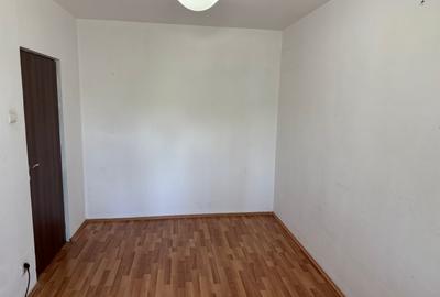 Apartament cu 3 camere decomandat în Lacul Tei - 9