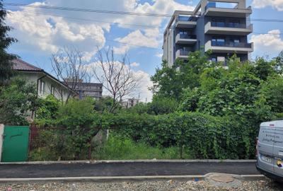 Teren Construcții intravilan de 670 mp, în Central