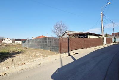Teren Construcții intravilan de 1186 mp, în Vest - 3